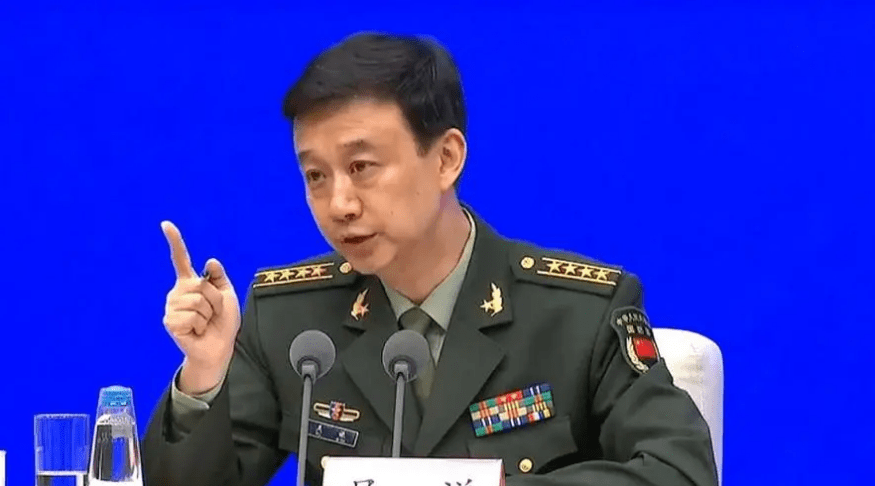 董军就职防长前,中国国防部就发出警告,两岸统一或提前来临_国防部长