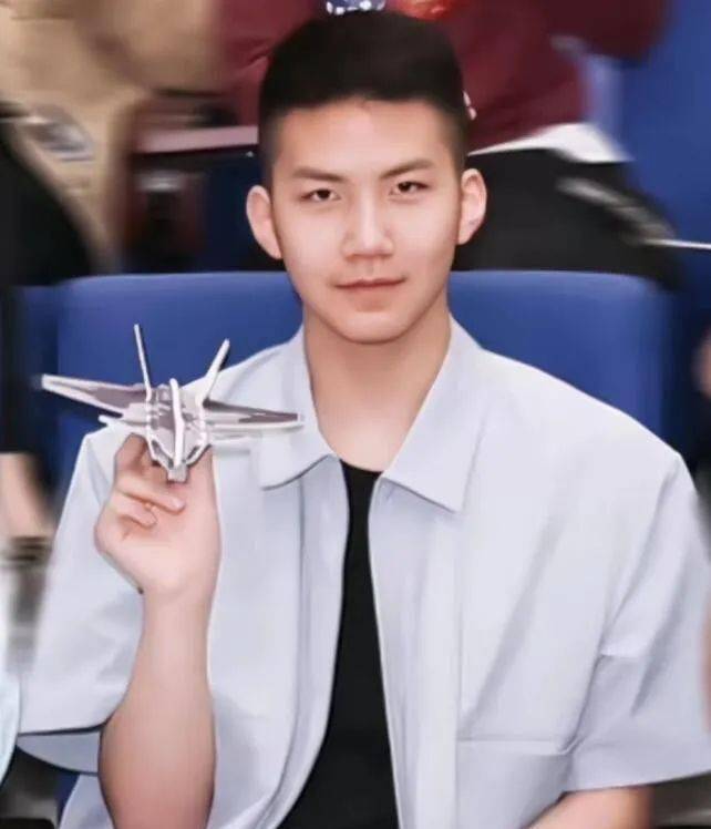 真的没人不喜欢他吧?_康康_小孩子_小康