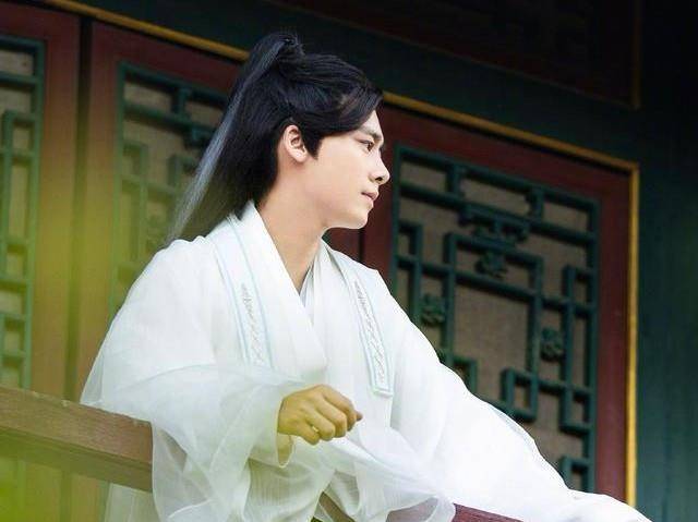 不拼颜值全靠智商圈粉,《最后的赢家》是什么来头_李易峰_关晓彤_观众