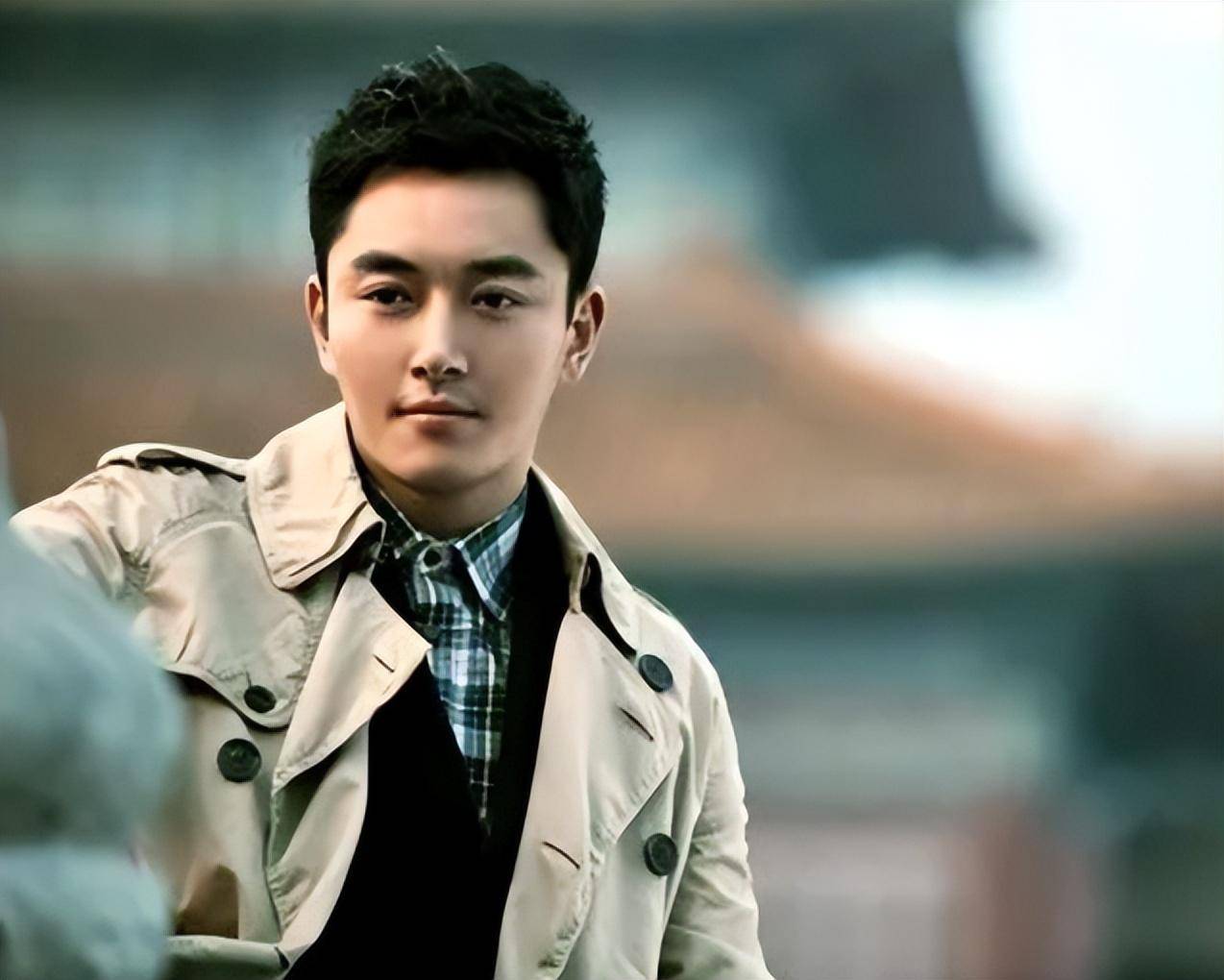 甄嬛传12年,配角都成主演:果郡王李东学为何在巅峰时"消失"_角色_观众