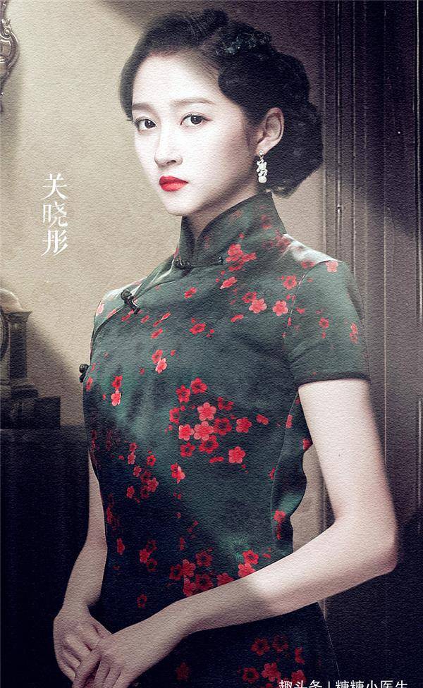 贾玲沈腾第一次,见到关晓彤的腰后,网友表示:尴尬了_身材_香菜_王牌