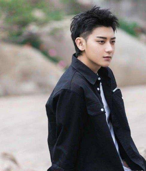 黄子韬"醉酒"出镜?