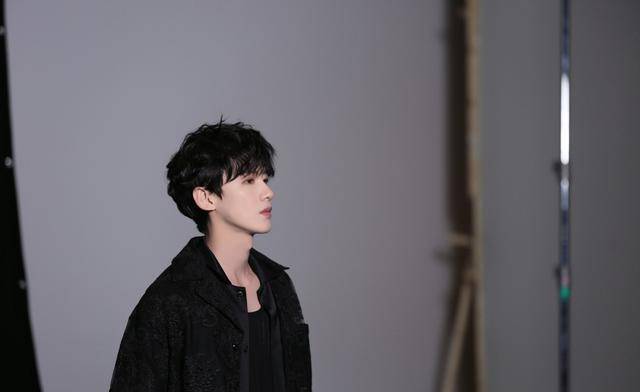 《难哄》再引热议,白敬亭确定出演,3位人气小花陷入女主争夺战_王楚然