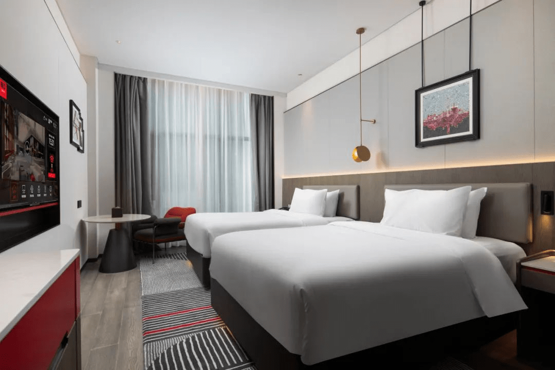 武汉光谷会展中心丽芮酒店—打破次元束缚任性「时空穿梭」_世界_空间