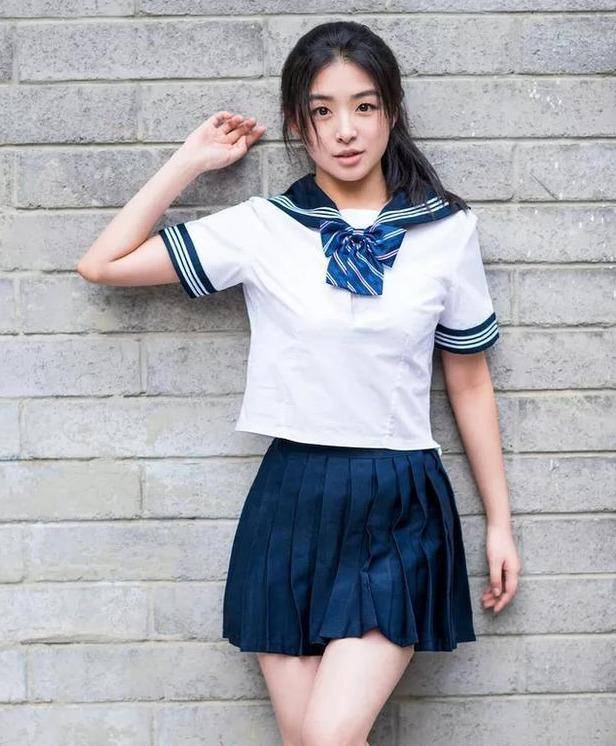 还被爆出了很多大尺度的性感照片,更有人爆料了张含韵与朱一龙好友