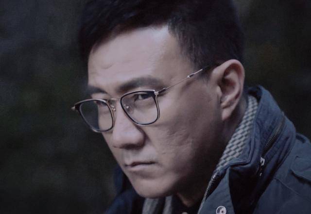 盗墓笔记:吴邪砸了新月饭店,为何让小花还钱,吴二白就不行吗?