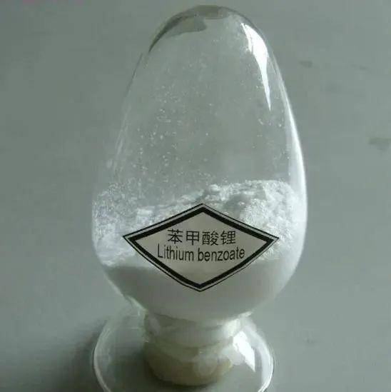 为了抑制自己出格的行为,他服用锂盐对抗情绪长达23年之久.