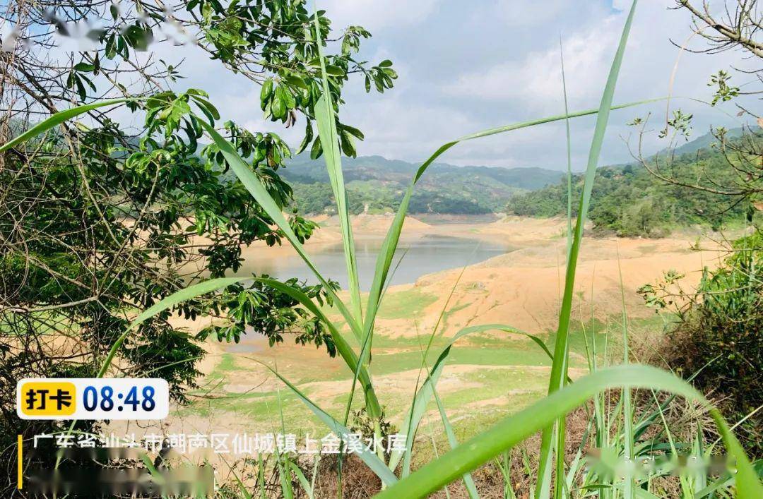 2020515直击潮南金溪内水库水量只剩下
