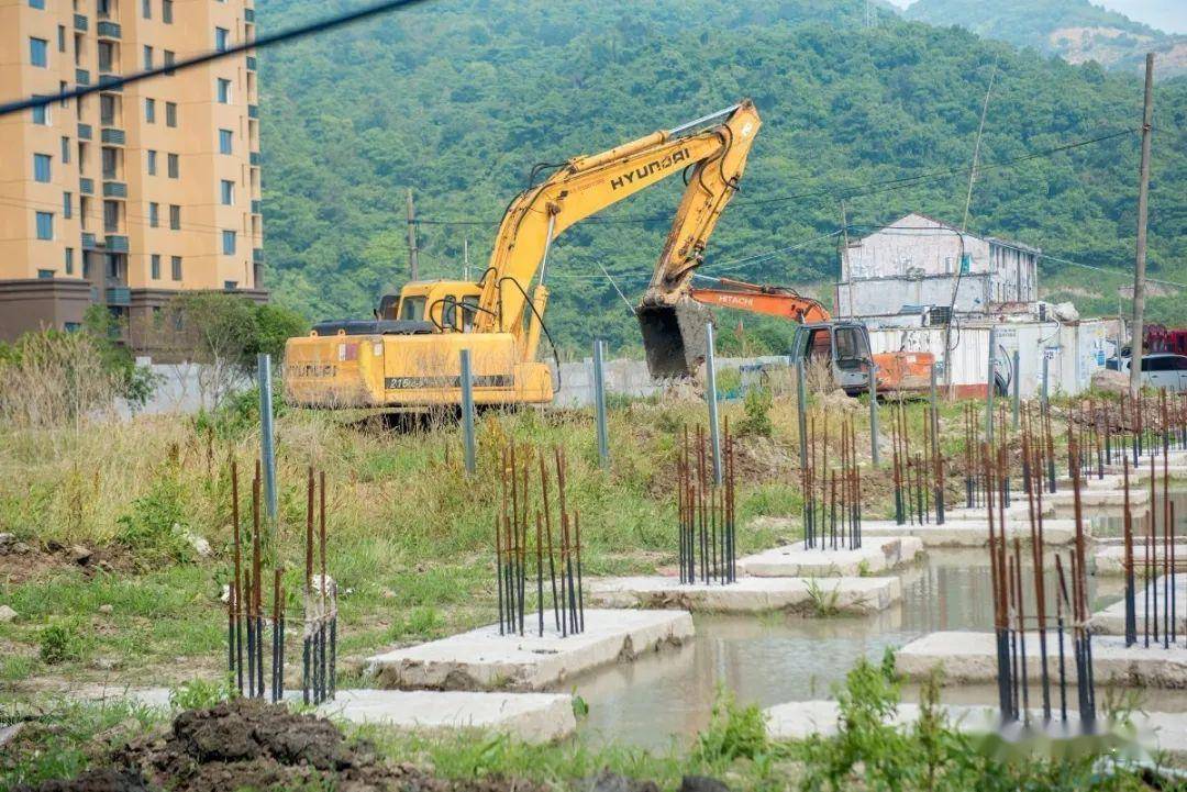 下一步,灵溪镇将在地块外部建设施工便道,并严格实施工地严格管理和