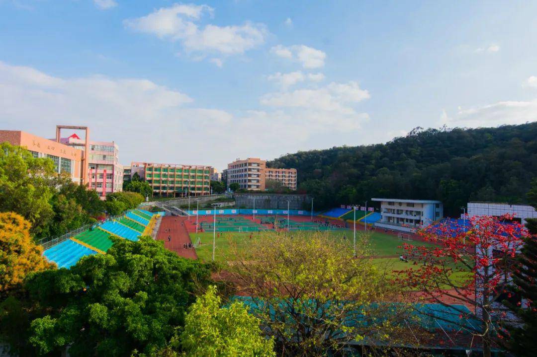 东莞纺织服装学校风景图片