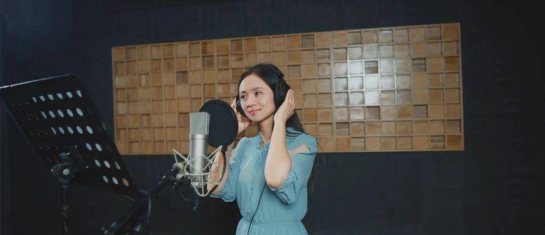 《在春天里等待》cover:杨钰莹演唱:宋蓉洁混录:沈骏儒摄影:朱玉德