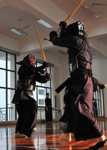 【理学·科普】兵击运动——现实中最真实的冷兵器游戏