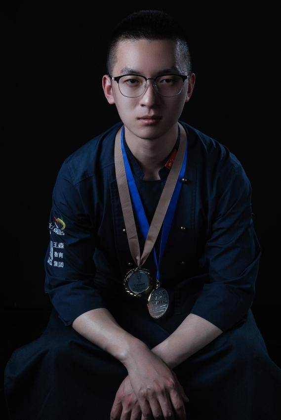 很多门店的产品十分单一,于鹏感觉学不到什么新鲜的