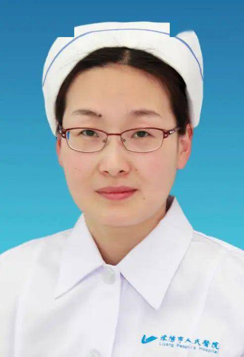 新冠疫情爆发后,朱小华每天会诊,采样,查房,最多一天接打180多个工作