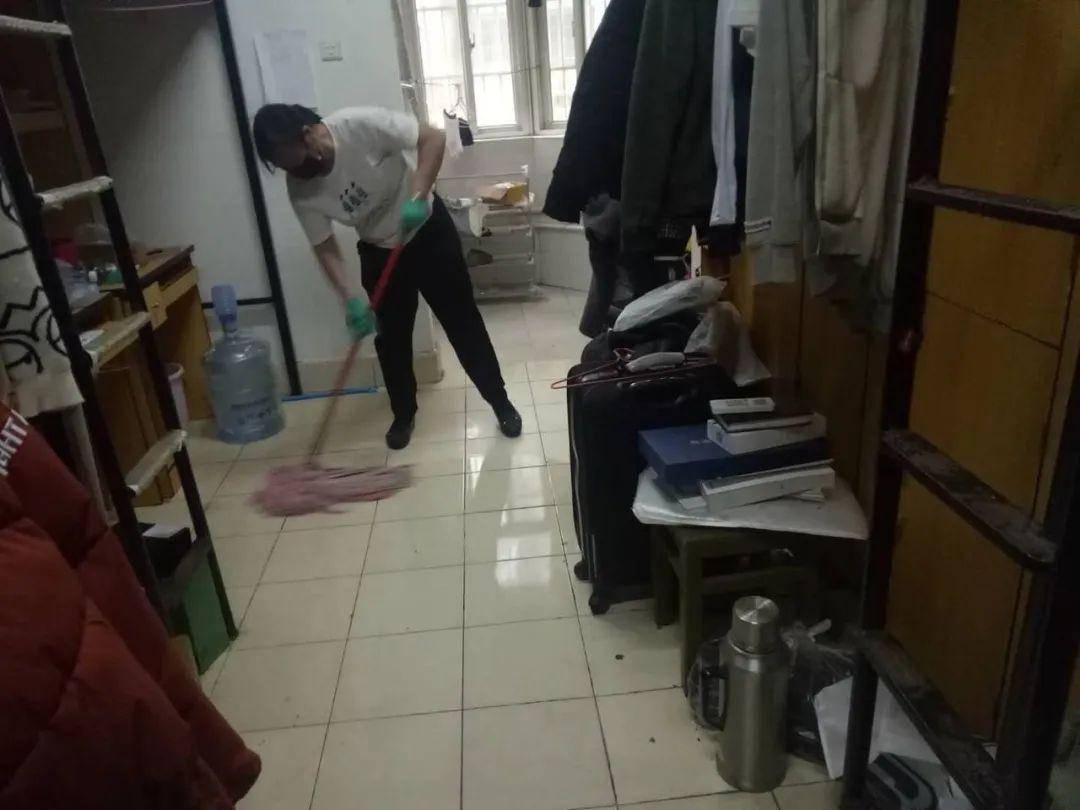 扫楼职工宿舍图片