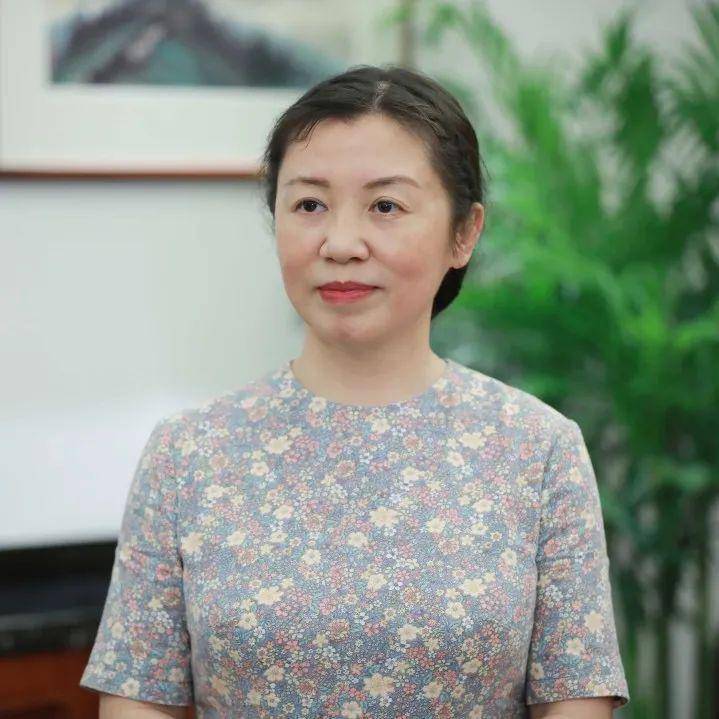 (视频)易露茜:难忘的战疫时间,为公共卫生安全保障建言   委员作业本