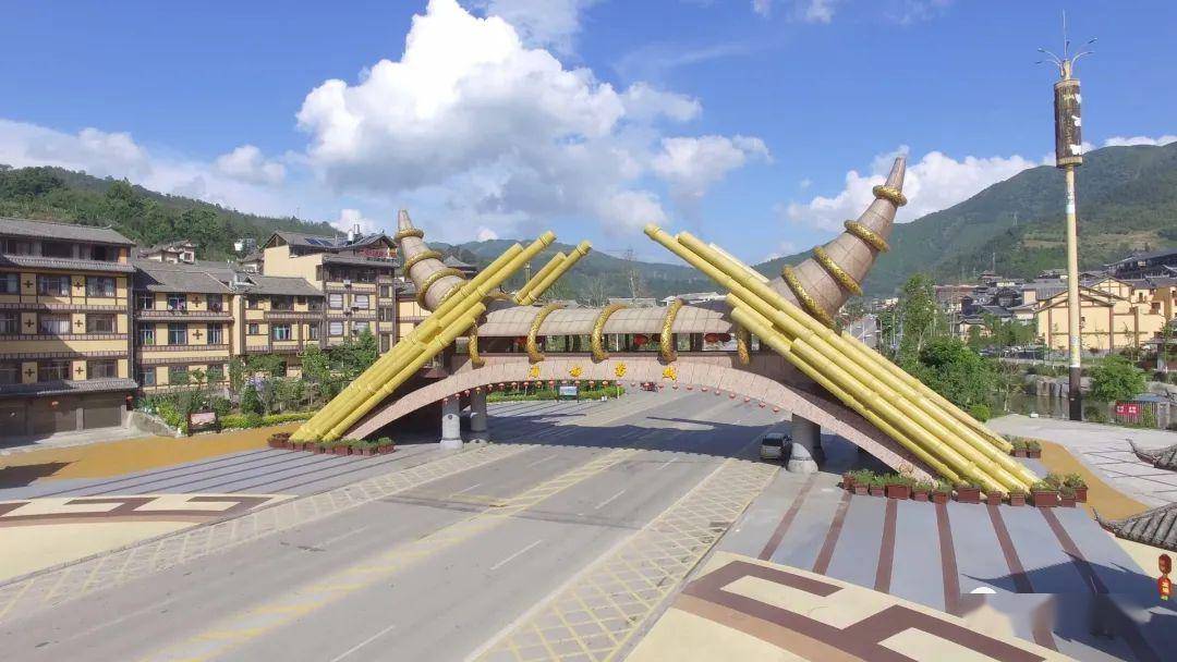 预告丨今晚21:00,云南广播电视台国际频道播出《山水屏边 幸福苗城》