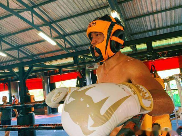 西提猜首谈与乔治之战乔治曾是我的偶像但我不怕他