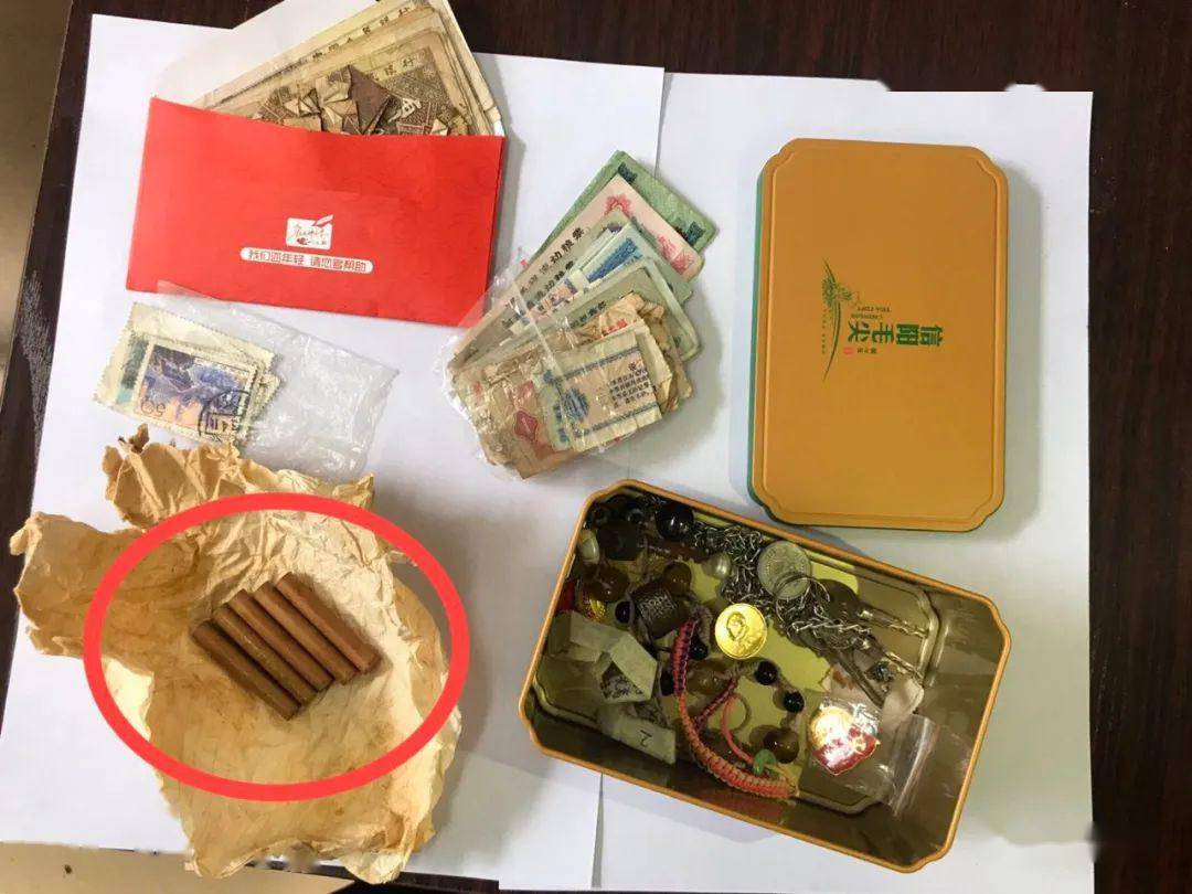 许昌站派出所惊女子携带子弹雷管乘车被查获