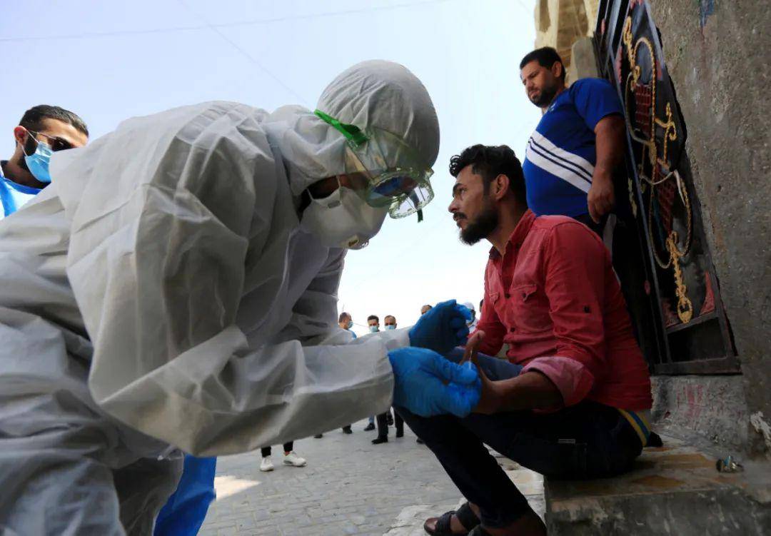 沙特阿拉伯,卡塔尔,阿联酋,埃及,伊拉克,黎巴嫩等地近日确诊人数也不