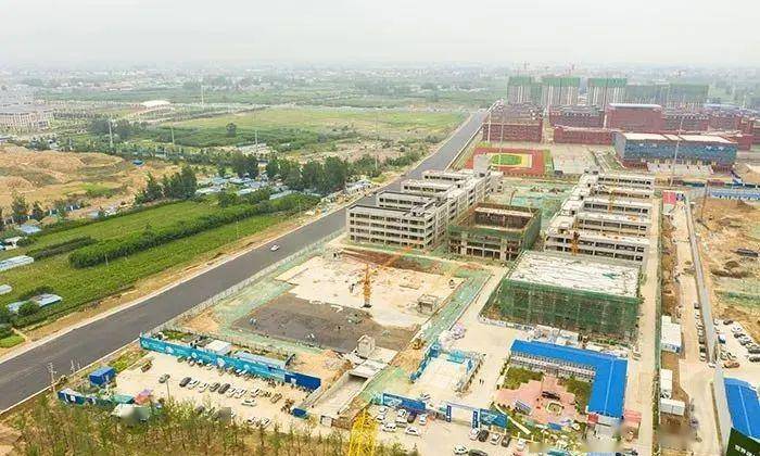 那么现在市第一实验小学新校区是不少学生和家长的重点学校作为商丘老