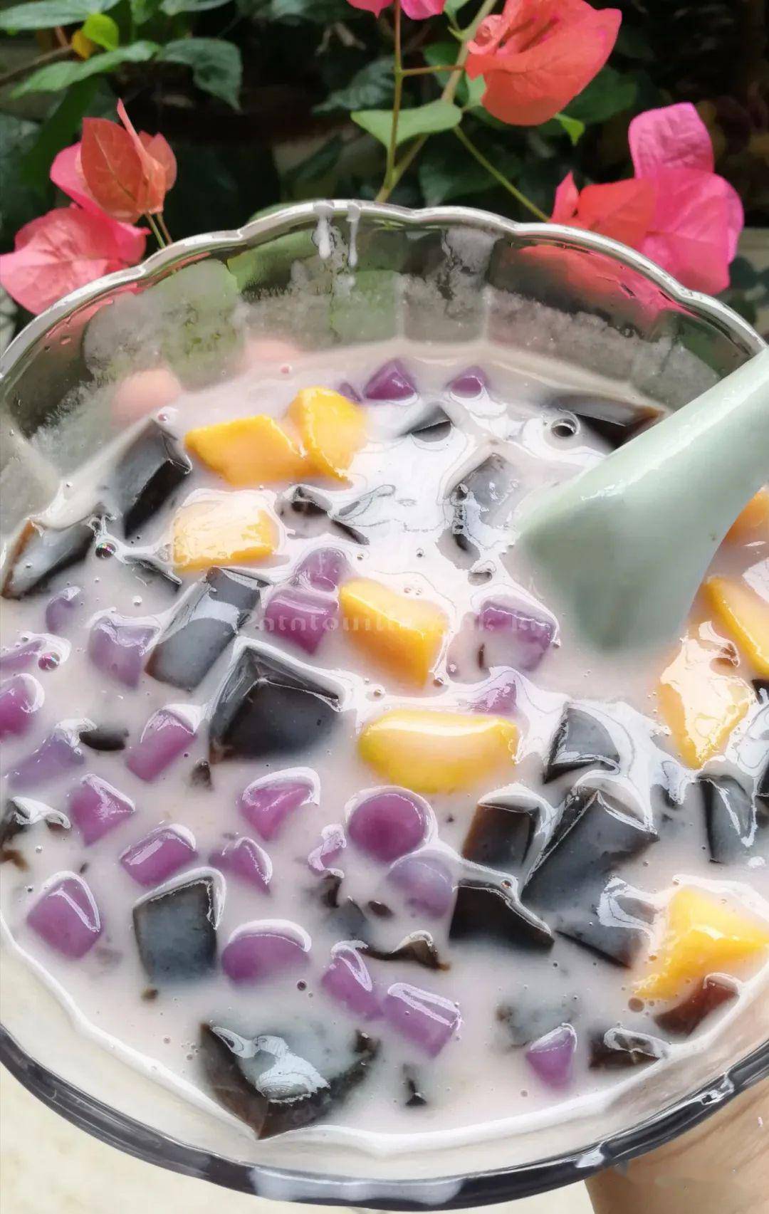 客家妹私房菜之椰奶芋圆仙草