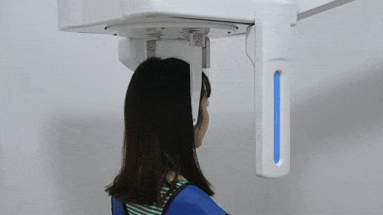 惨!小孩1月内牙齿全部掉光!只因爸妈不注意这件事情..._孩子