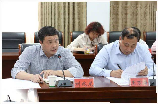 我区召开招商引资推进会