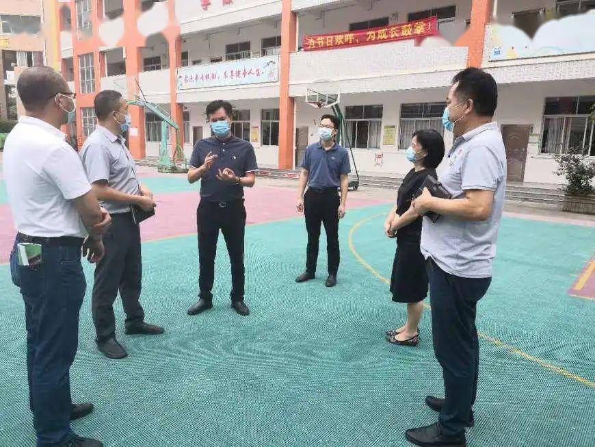 中共南安市委常委宣传部长吴忠溪莅临水头中心小学检查指导返校复学