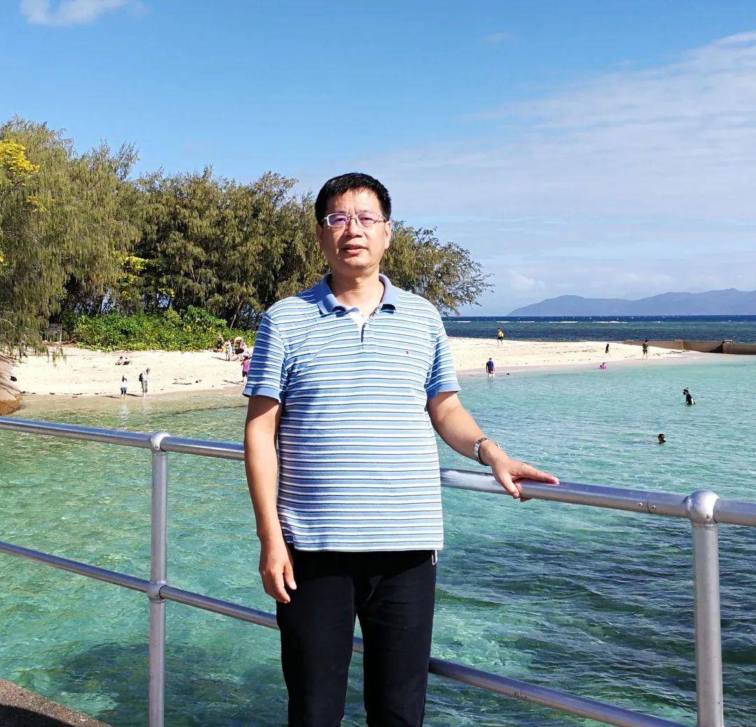 吕兴旺,南平一中副校长,高级教师,特级教师,福建省中小学中青年学科