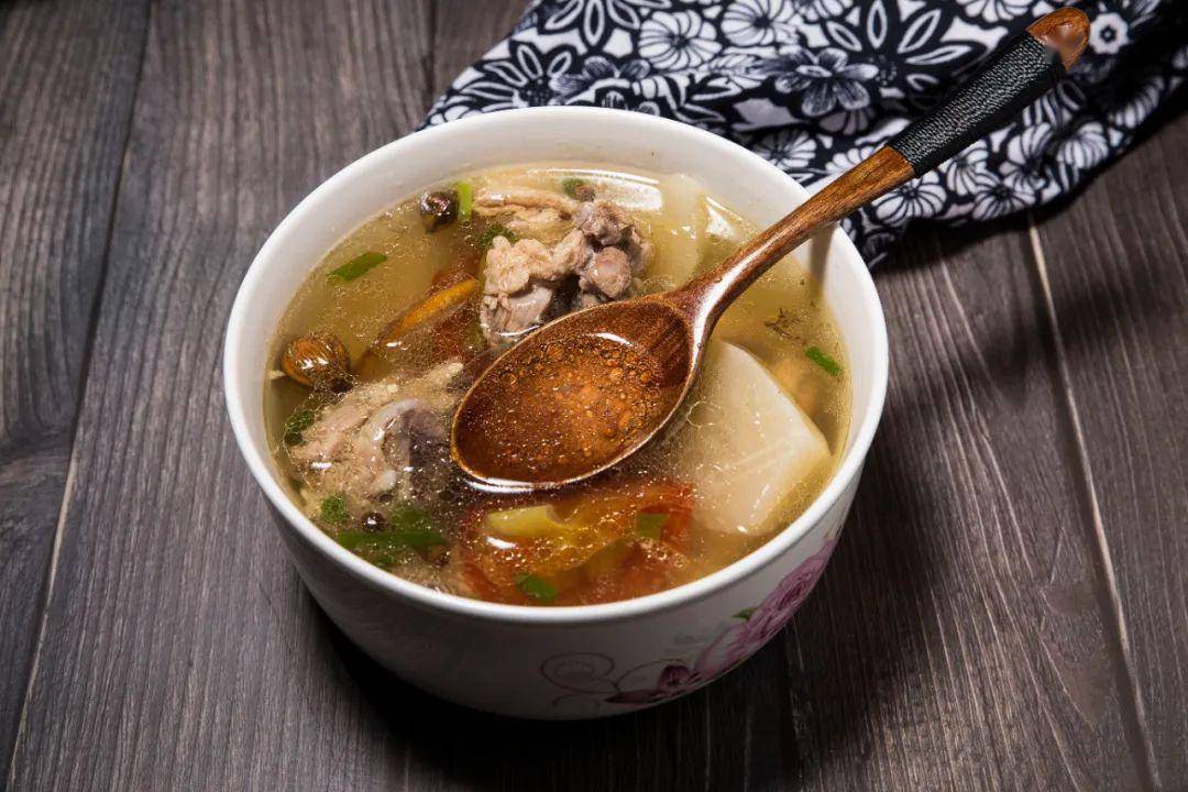 养肾的2大补汤,3个动作,今天学起来