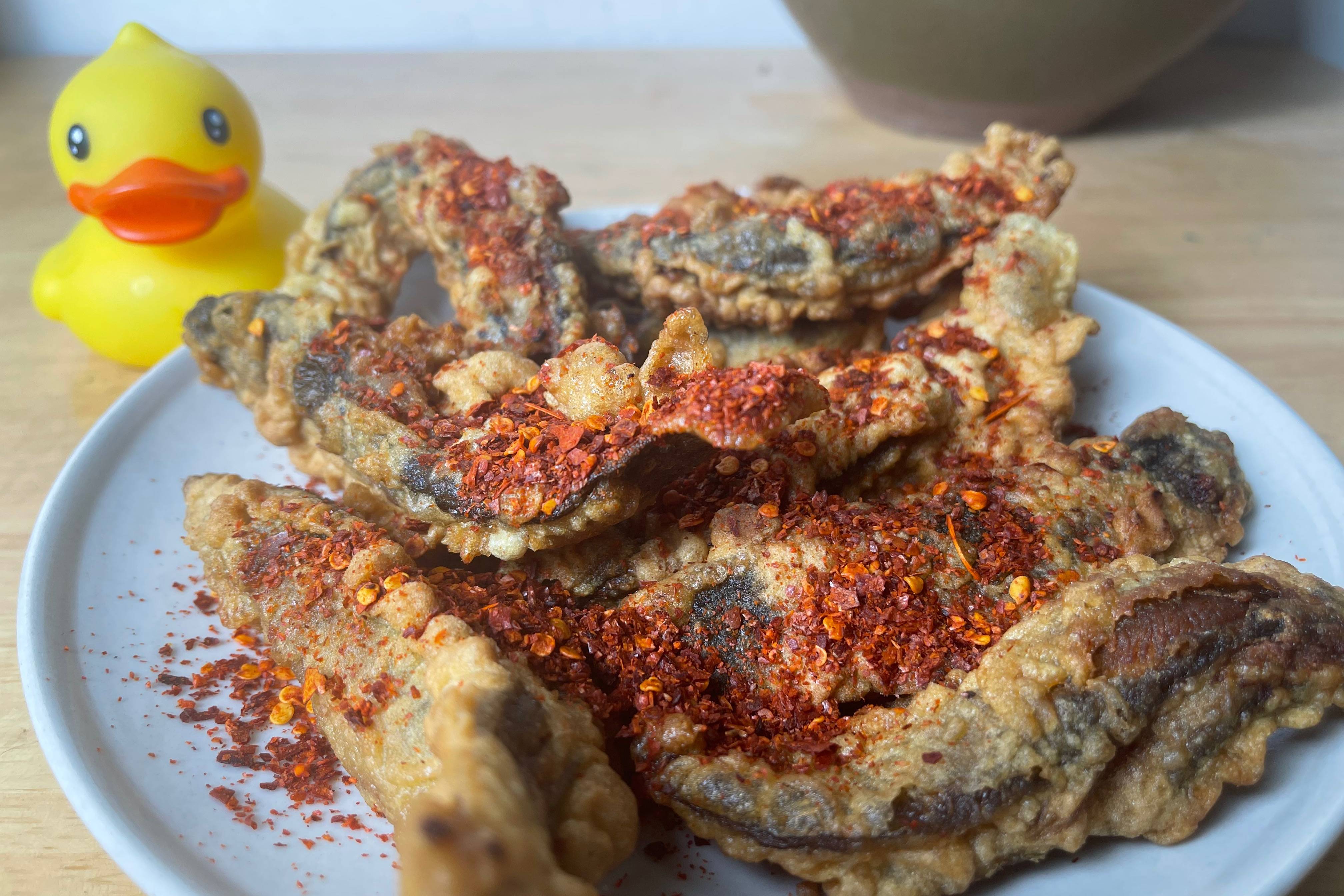 简单易做的炸泥鳅酥脆可口值得一试