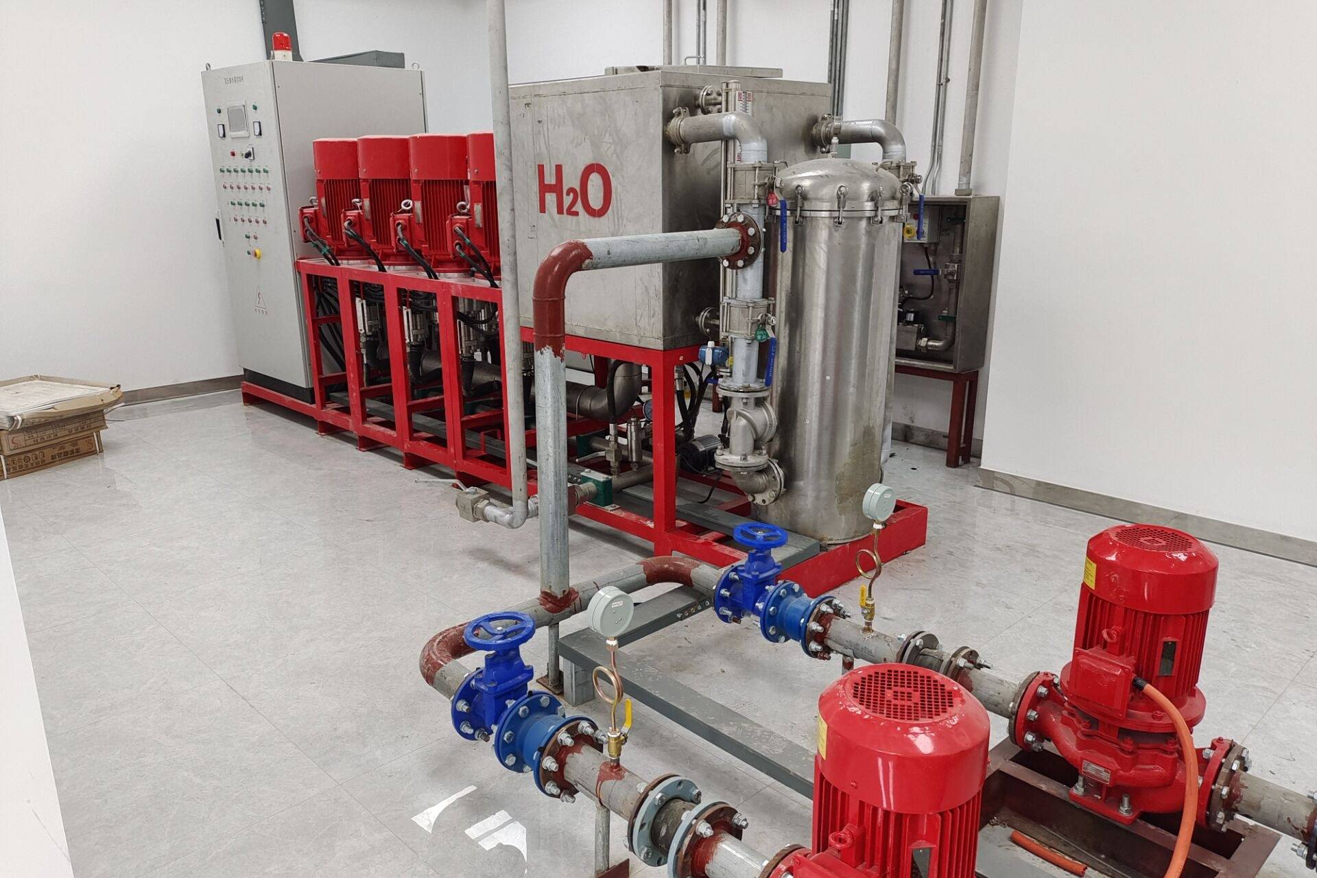 高压细水雾灭火系统是由哪些部件设备组成的_灭火_部件_系统