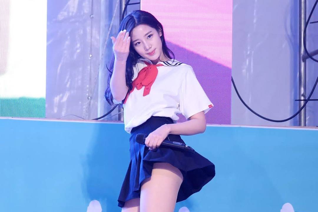 韩国jk小姐姐激情舞蹈你爱了吗