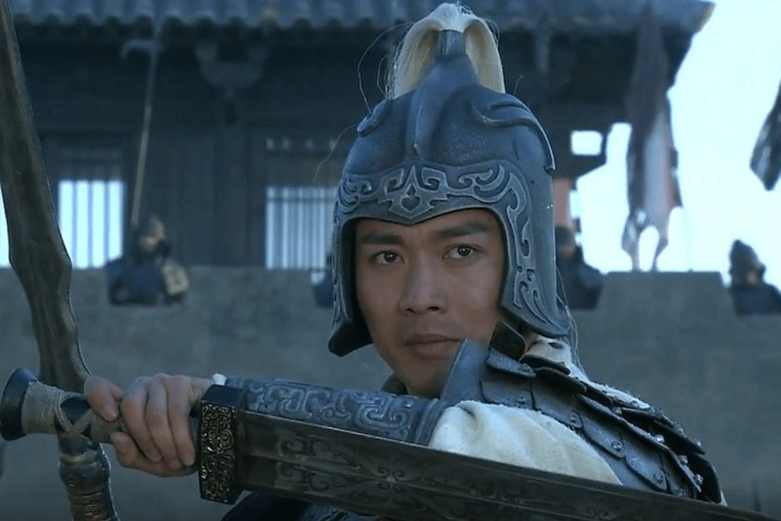赵云为何三枪都没有刺死周仓？并非他不能，而是他不敢_关羽