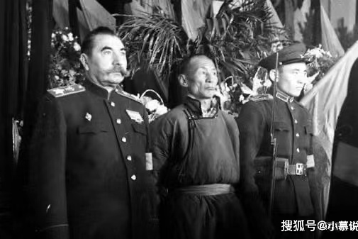 “斯大林”1945年在苏联操纵下，外蒙古独立公投，赞同487409票，反对0票！