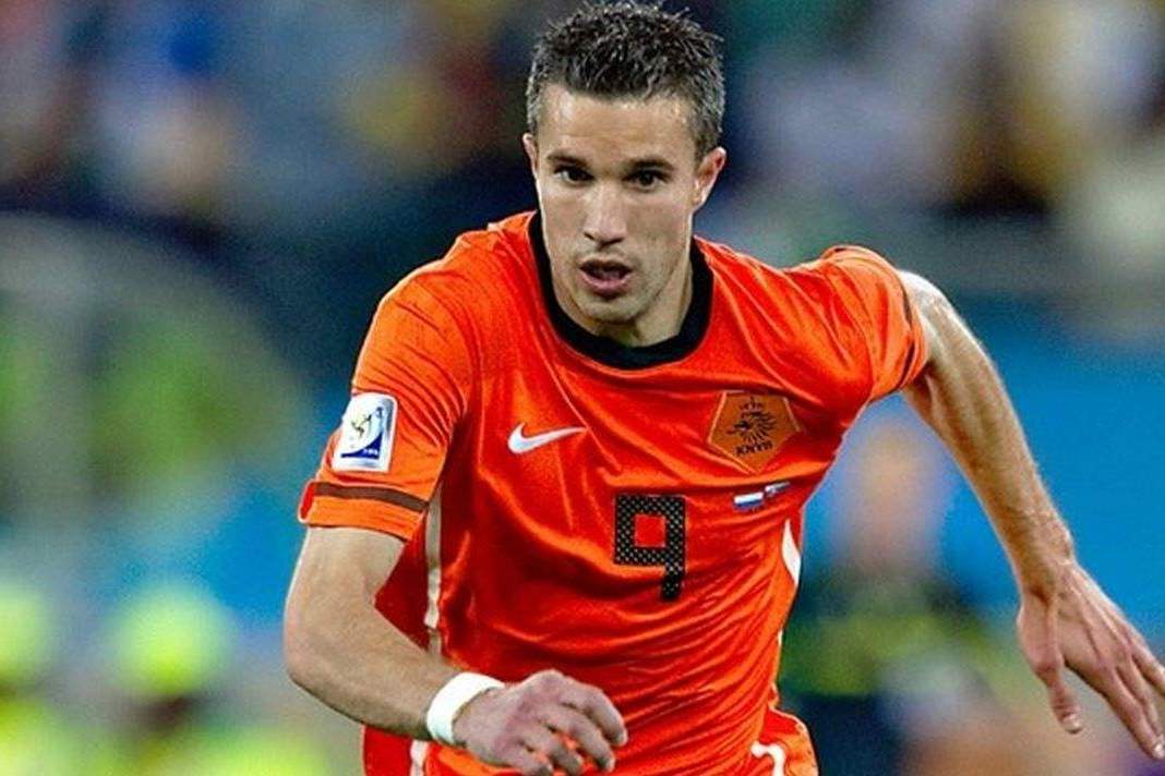 不止有经典的鱼跃冲顶吊门范佩西荷兰国家队十佳球