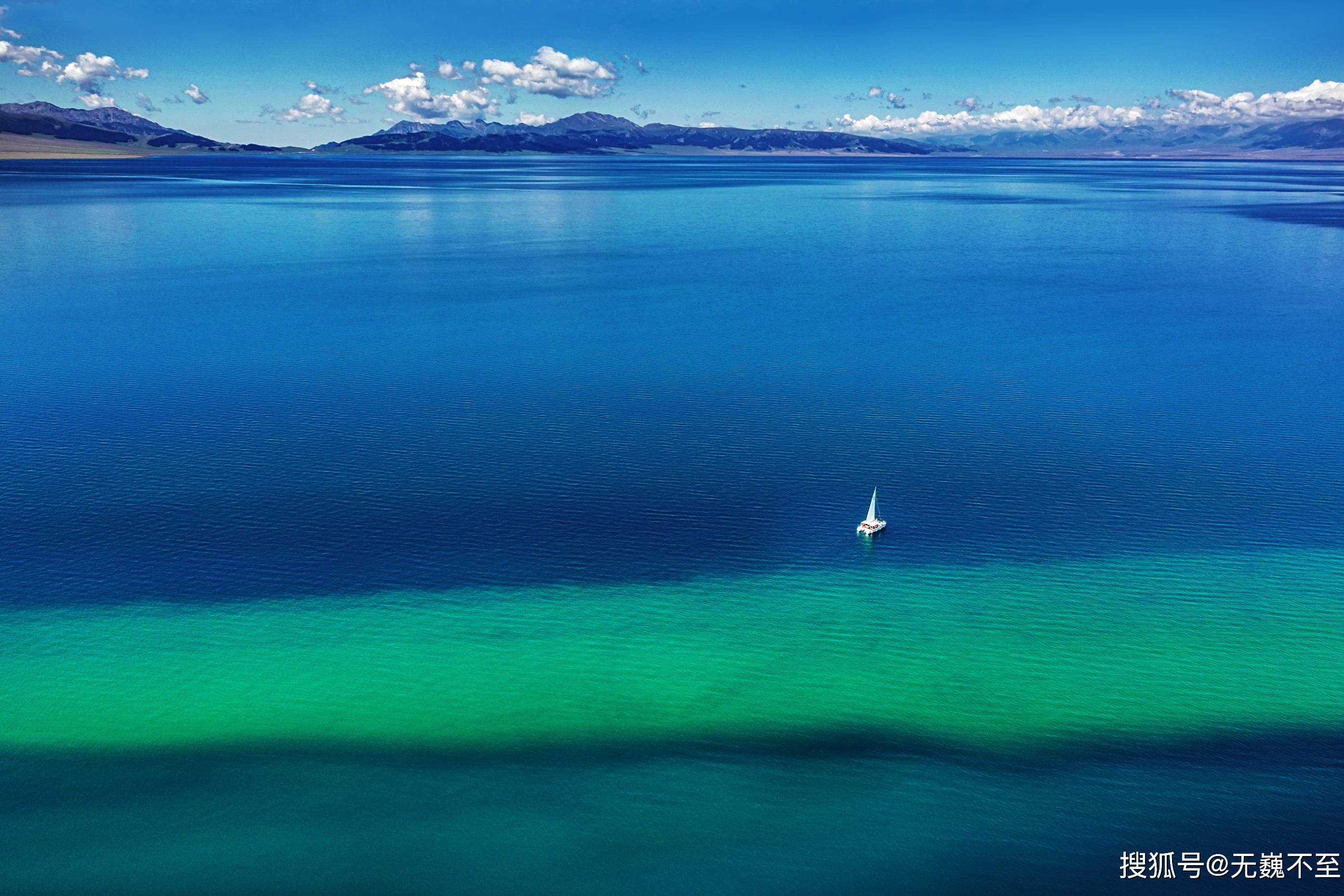 治愈系深蓝:航拍赛里木湖,来自大西洋的慰藉_赛里木湖_深蓝_大西洋