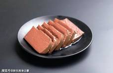 贵州人爱吃的这个豆腐像“黑暗料理”，你敢吃吗？