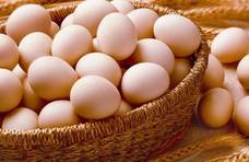 鸡蛋加它炖汤，女人常食气血足了，斑点淡了，视力越来越好！