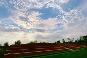 【田径历史上的今天】1994年今天,李彤创110米栏亚洲纪录13.25秒