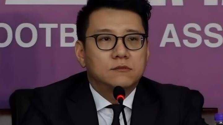 刘毅帮苏宁50亿拿英超版权，你怎么看？
