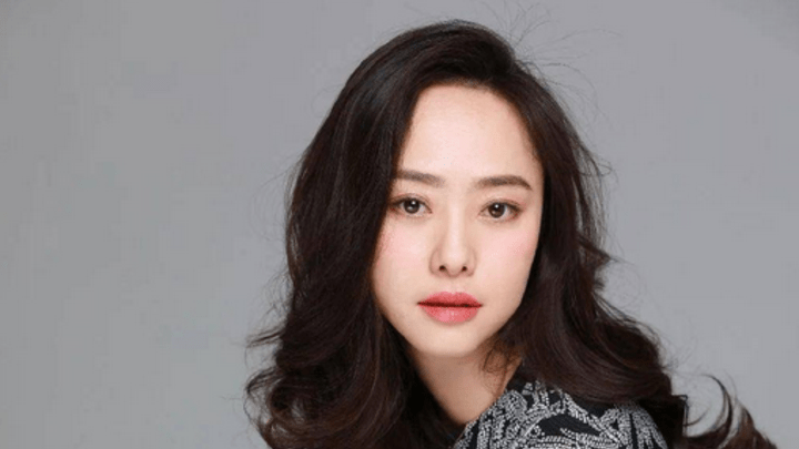 女演员宣布与著名主持人离婚，是暗指无性婚姻吗？