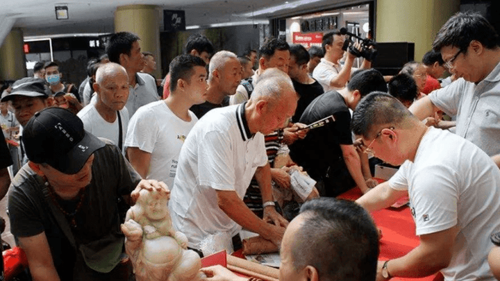 古玩界不同圈层的人，机会也就不同，你认同吗？