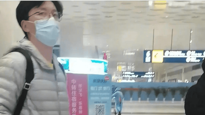 奇葩说陈铭被女粉丝曝聊天记录，你能接受吗？