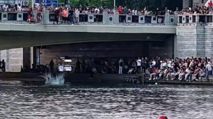 天津网红跳水点两天14人被救起，你怎么看？