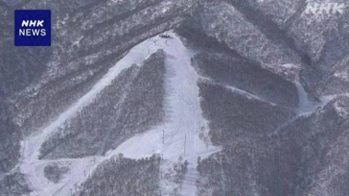 在新潟滑雪场，一27岁中国游客摔倒后被雪掩埋，不幸去世，谁的责任更大？