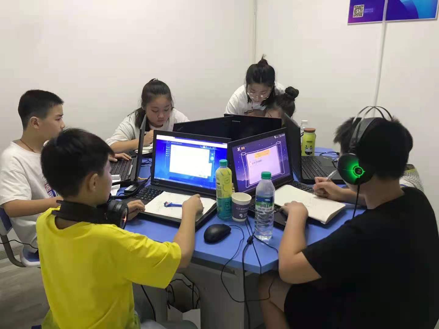走进庐山市松鼠ai智适应文化课培训机构