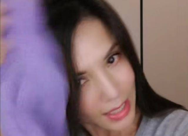 吹长头发快速吹干技巧 7070827842e5425ba26b95642a8f2659.jpeg
