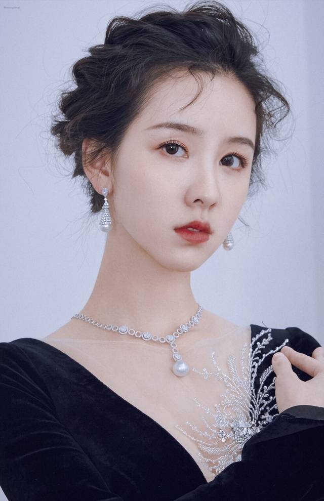 原创这些才叫清冷美人骨子里都是空灵感